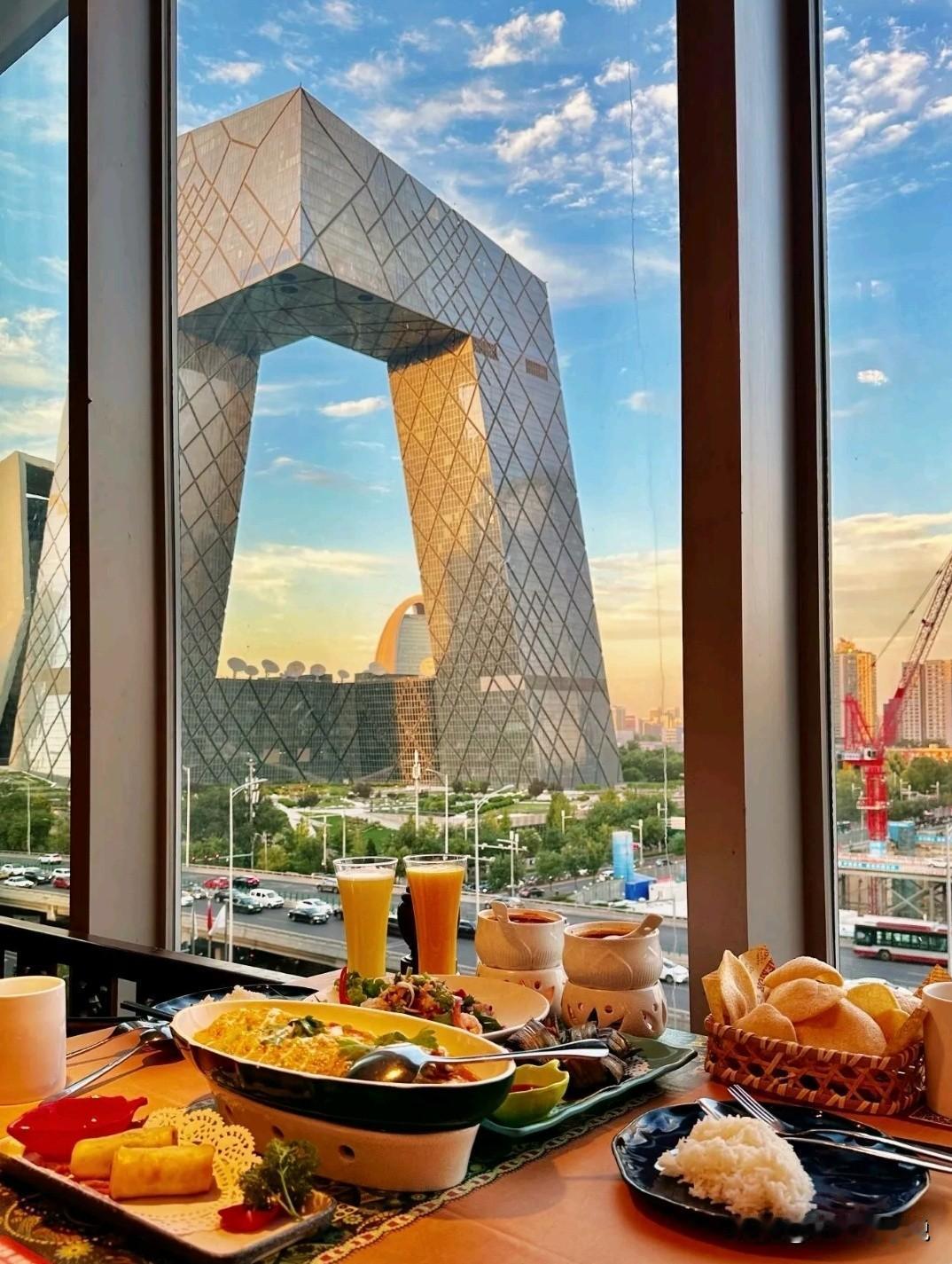 00后以为看透了贷款买房的把戏，就不会被资本收割，其实只是资本的收割方式变了，比