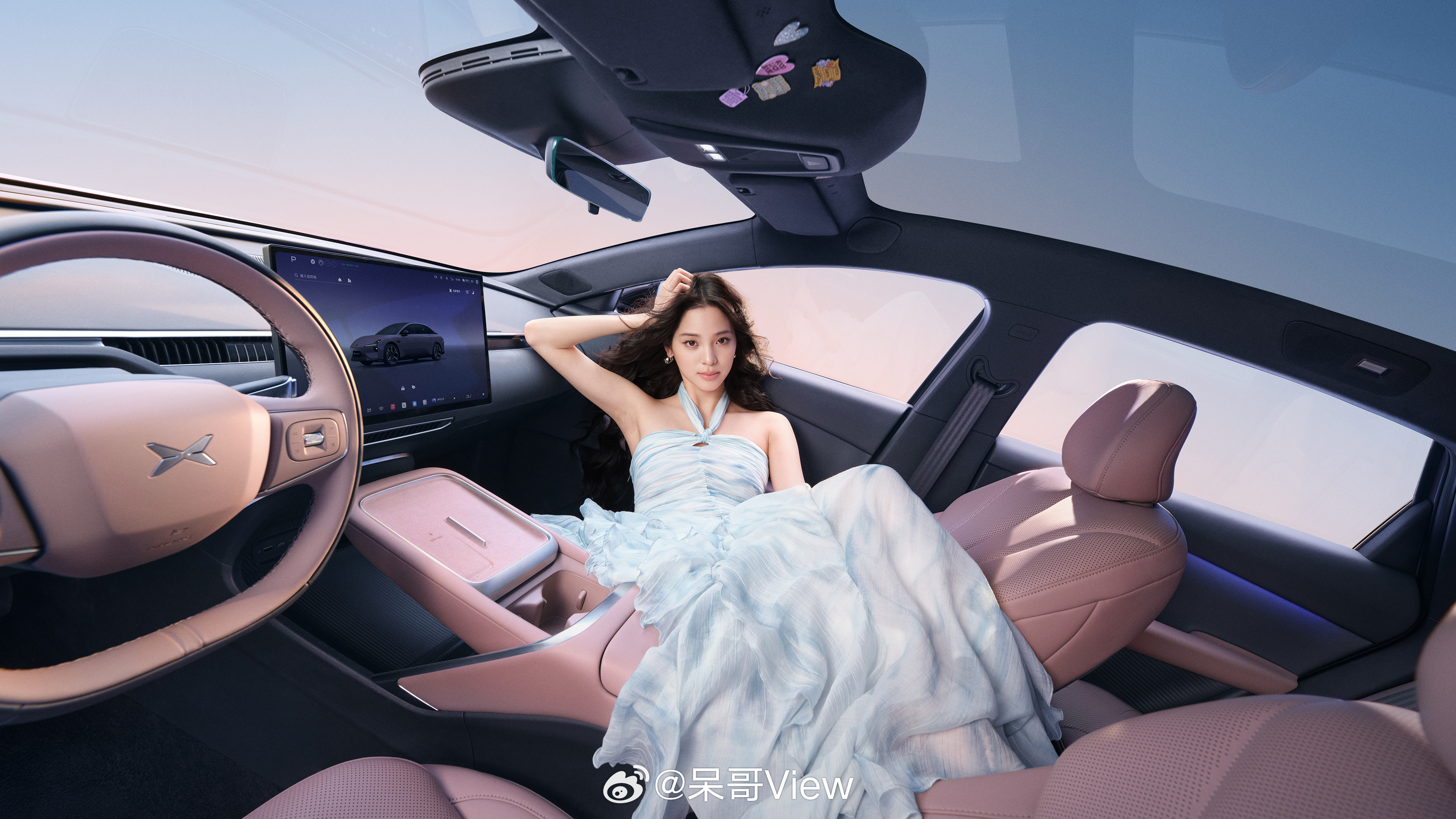 小鹏和欧阳娜娜这波用户共创真的cool，欧阳娜娜直接从车主化身灵感大师，把日常用