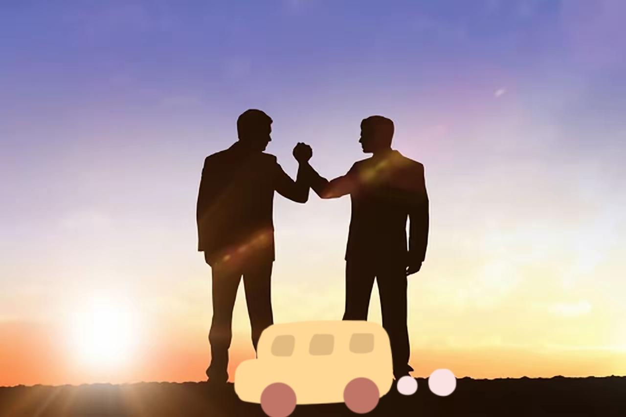 奔驰和五菱这场“神仙互动”，也太戳奋斗者的心了！奔驰销售员直播时被问怎么看五菱，