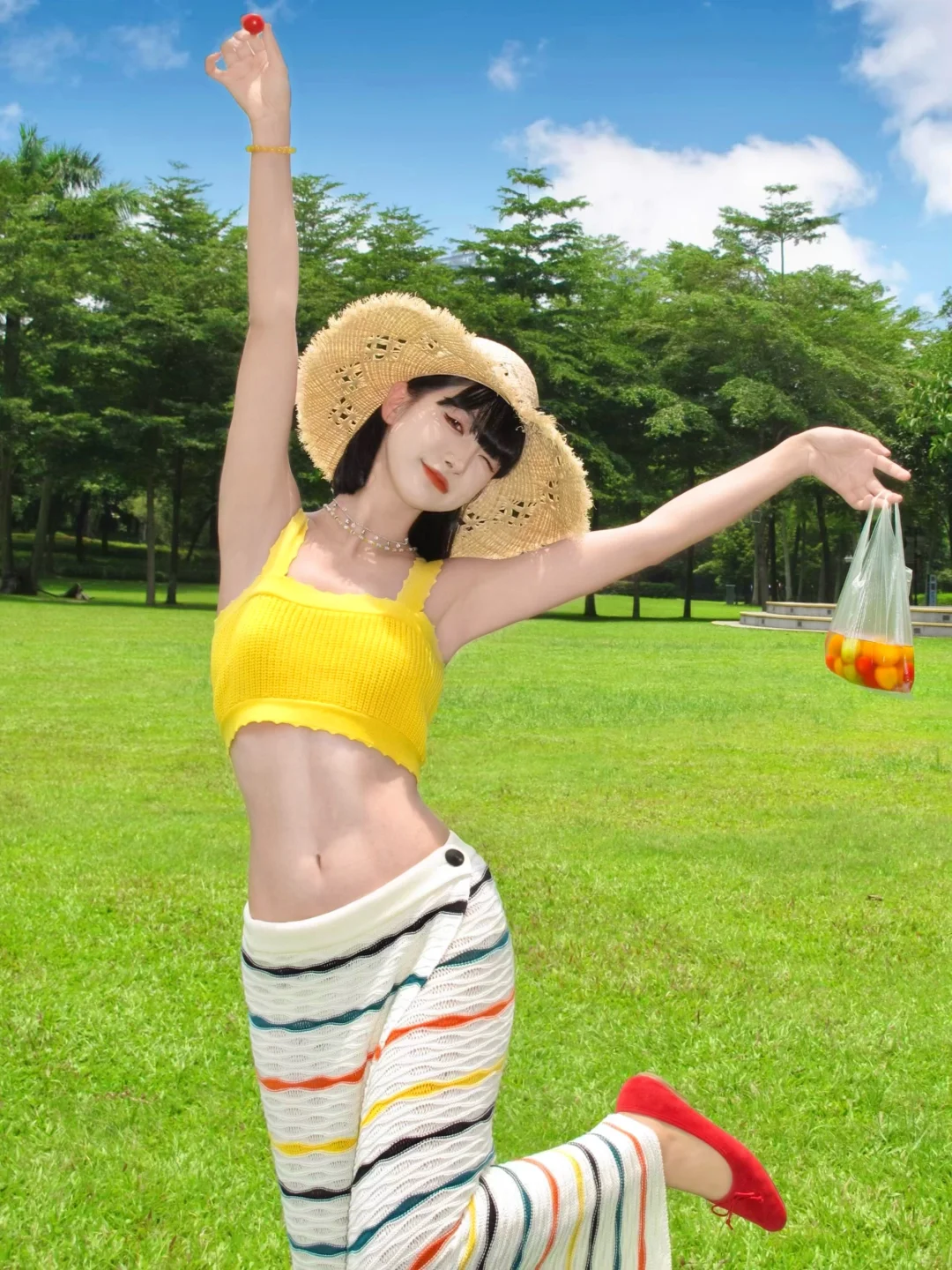 藏在草帽里的夏天👒🍅☀️
