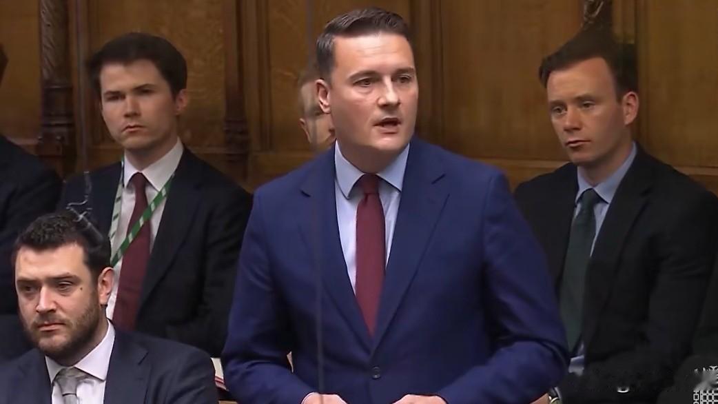 英国前卫生大臣斯特里廷退出政府后炮轰首相斯塔默，声称工党正输掉与民族主义的斗争，