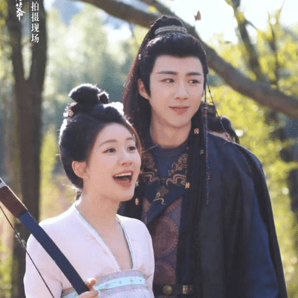 刘宇宁的脸竟然比赵露思的脸还小 ​​​