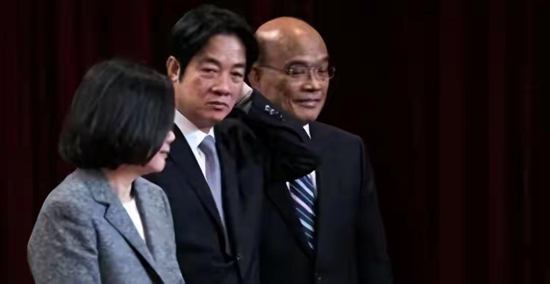 这三个人聚集一处，可谓“最独”台湾三政客，“台独”至今很难有人可以超越这样的组合