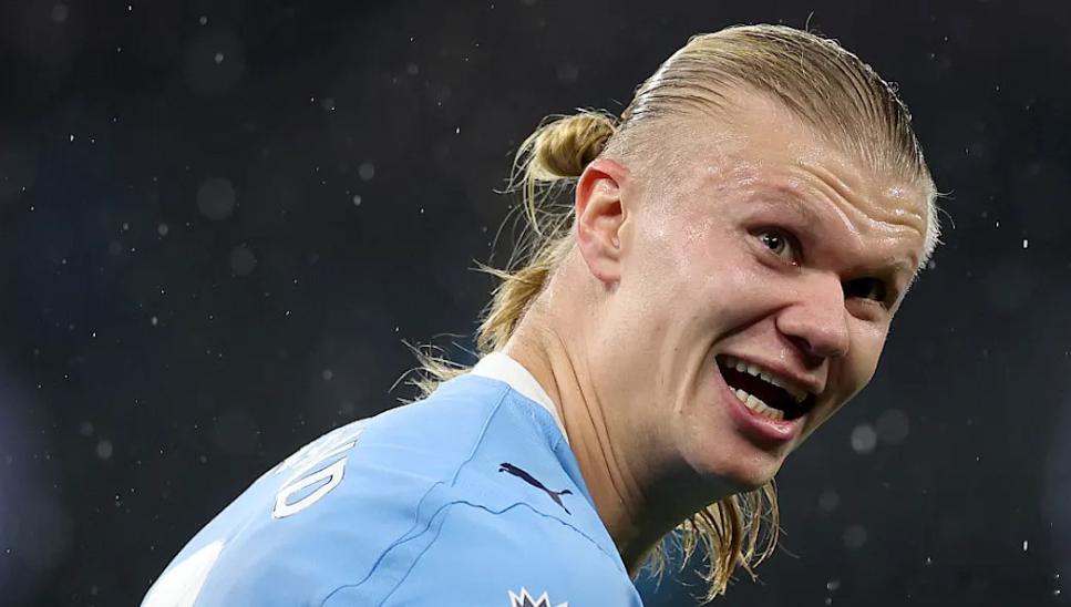 ⚽️英超金靴杀疯了！哈兰德领跑断层，萨拉赫紧追，黑马逆袭搅局👇🔥 最新射手榜