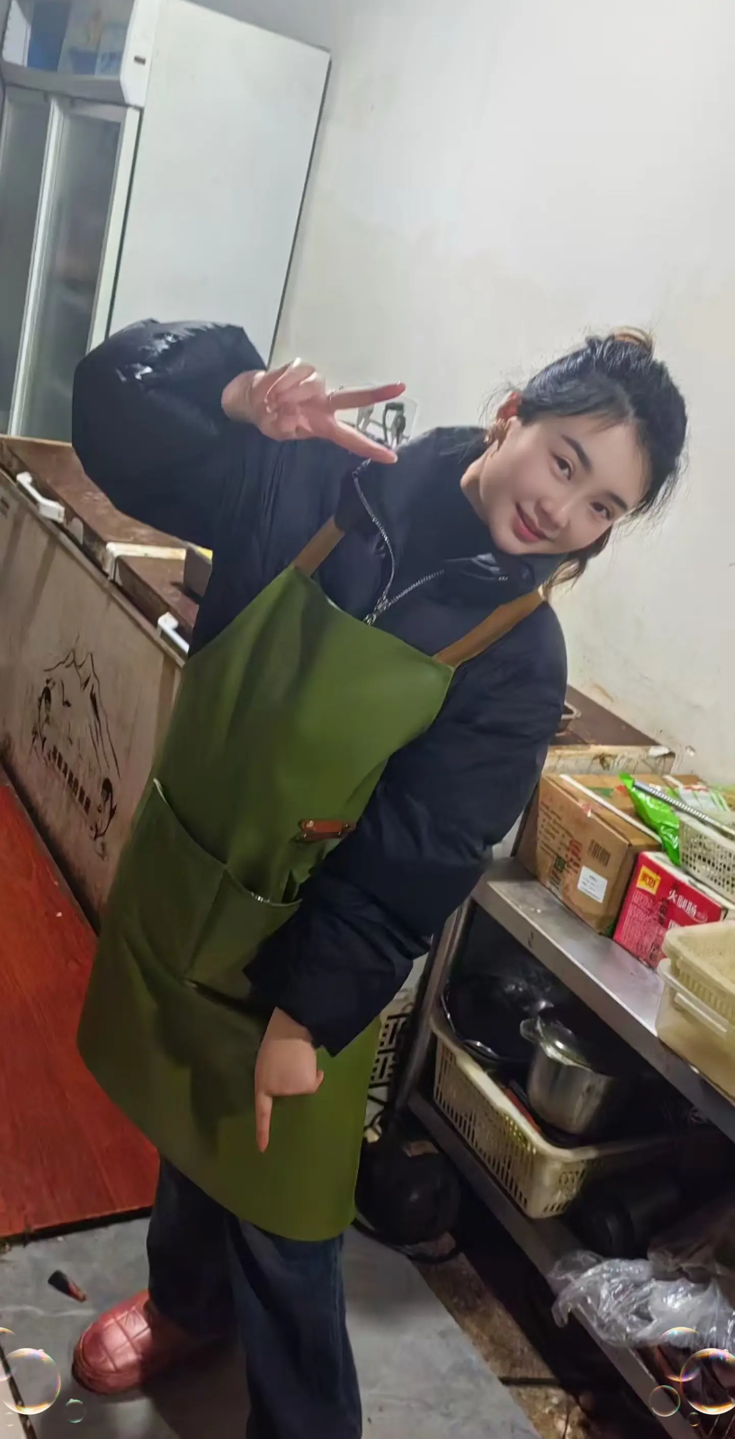 你们说，人这一生，最难走的，是脚下的路，还是心里的路？