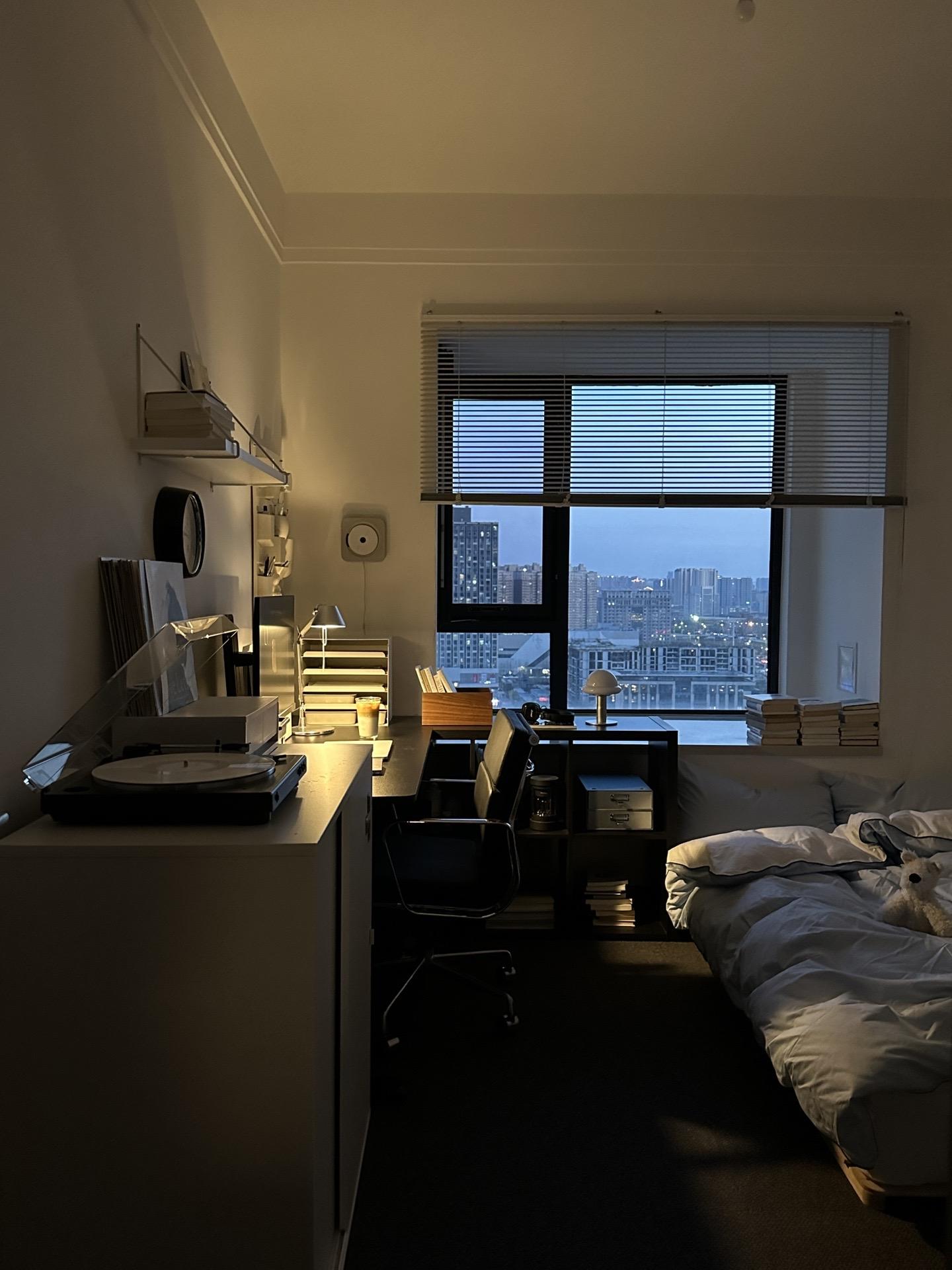 暗调 infj 独处 不想出门
