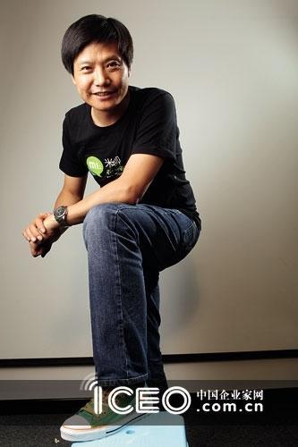 好家伙，雷军雷总，那简直是行走的“绰号批发市场”啊！

从早年青涩的“雷布斯”，