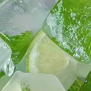 你好 与社会携手做公益关爱唇腭裂儿童关怀需要帮助的人多看央视新闻关心社会我们都要