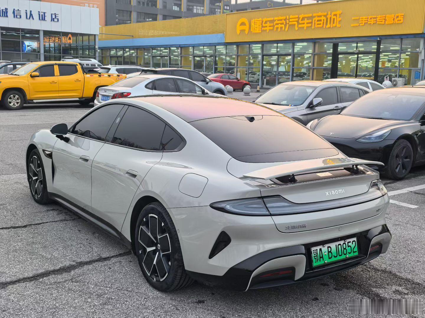 最新到店 小米su72024款 后驱长续航pro2024年7月上牌 3万公里选配