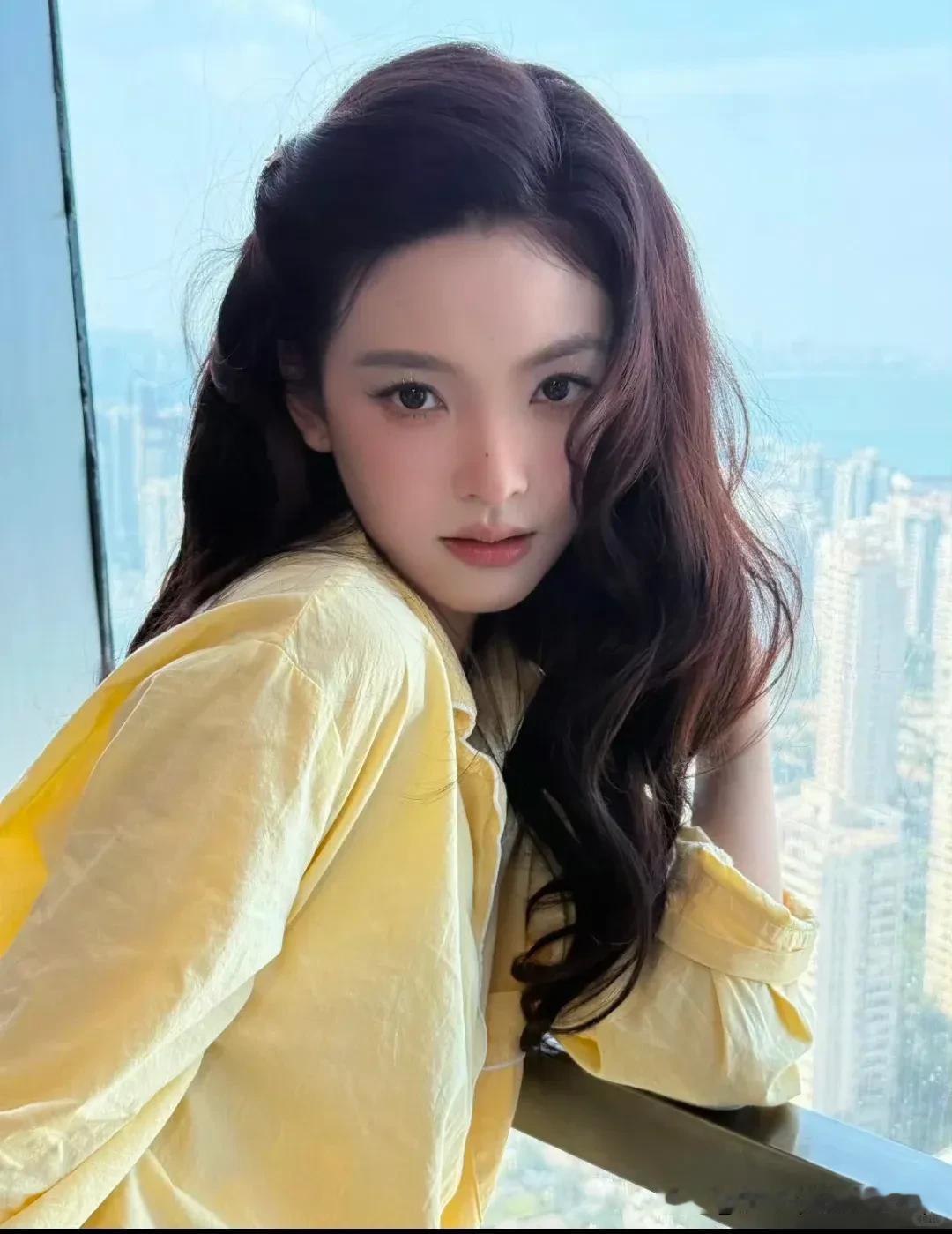 娱乐圈八卦大起底：明星们的“双面人生”

娱乐圈的八卦总是让人惊掉下巴，明星们的