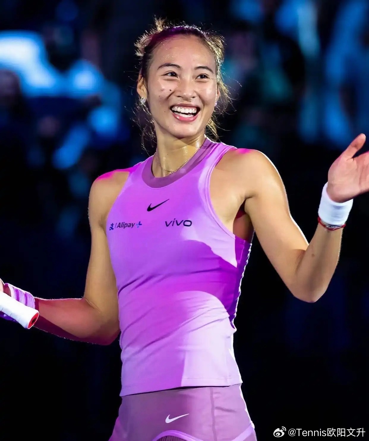 郑钦文温网首战斯尼亚科娃🇨🇳郑钦文vs🇨🇿斯尼亚科娃太会抽签啦继2023
