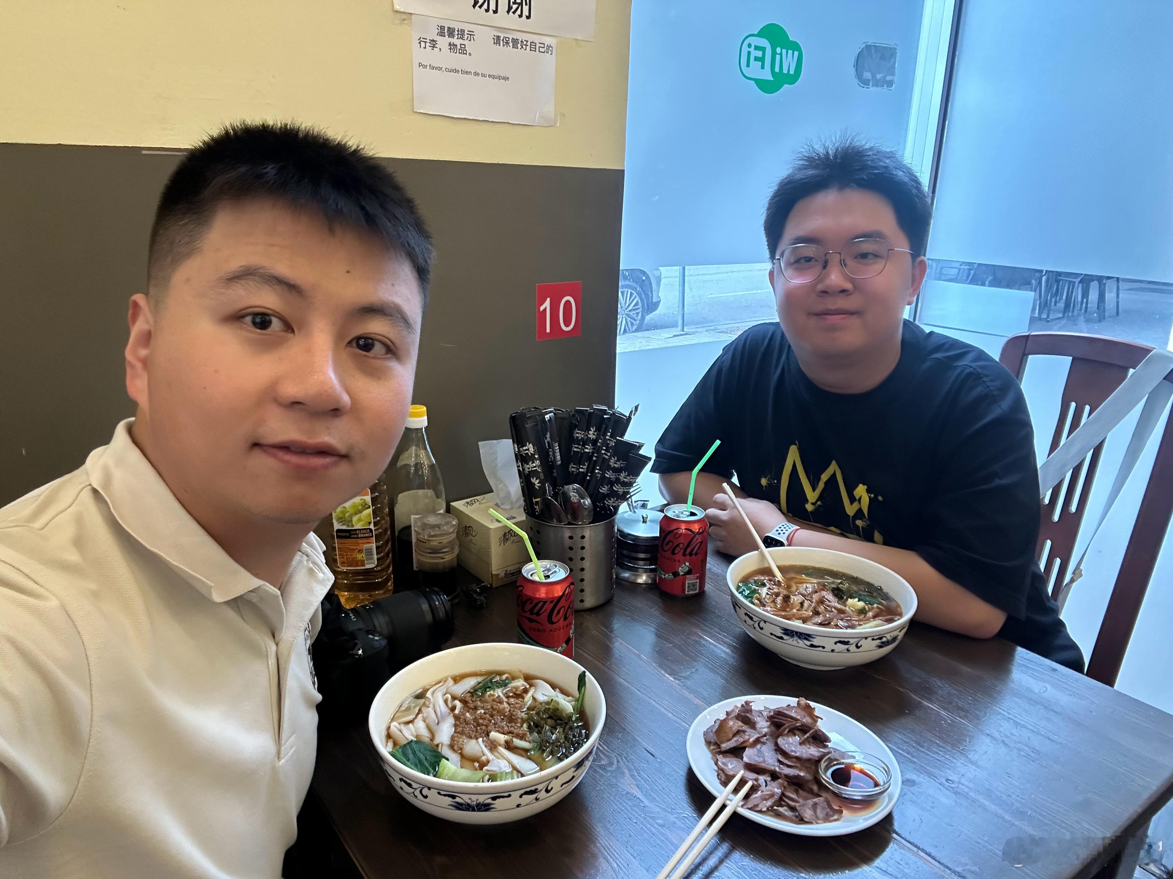 【“我是做女权和性别少数研究的”】今天我见到了一个读者小张，他现在在西班牙读二硕