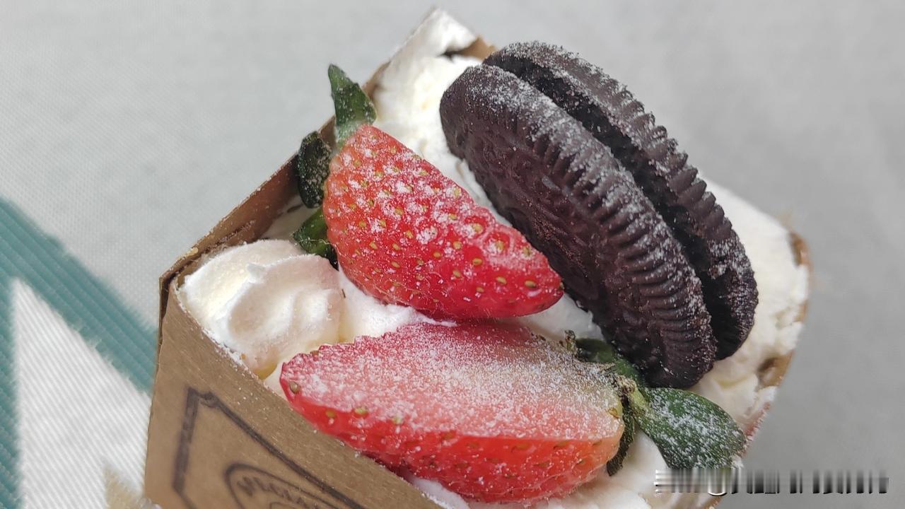 克制消费？我觉得为了存钱，应该适当的这么做。

一个普通家庭，没有父母依靠，家庭