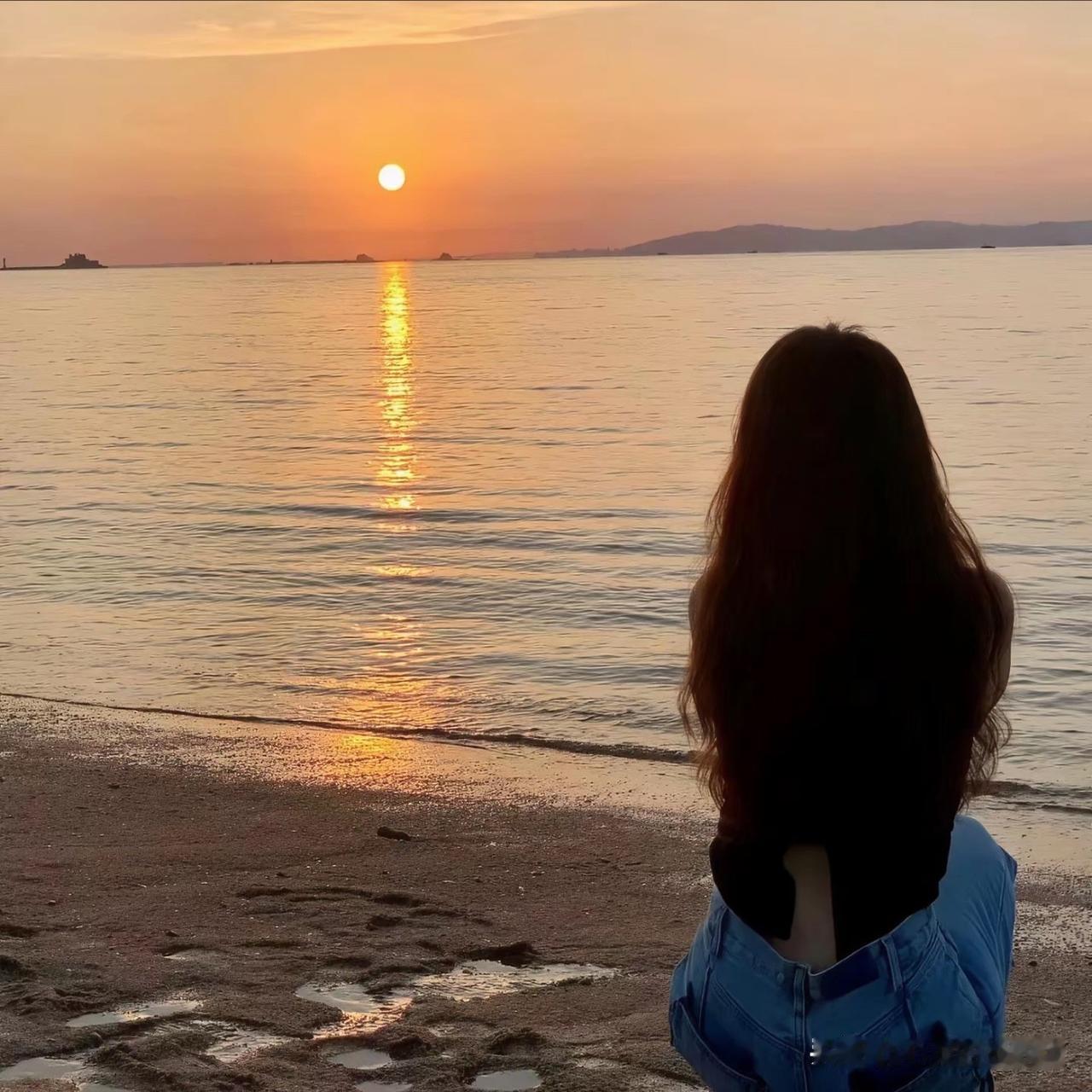 你把我删了吧

不然我总会对你抱着幻想

一次又一次的舍不得，一次又一次的自作多
