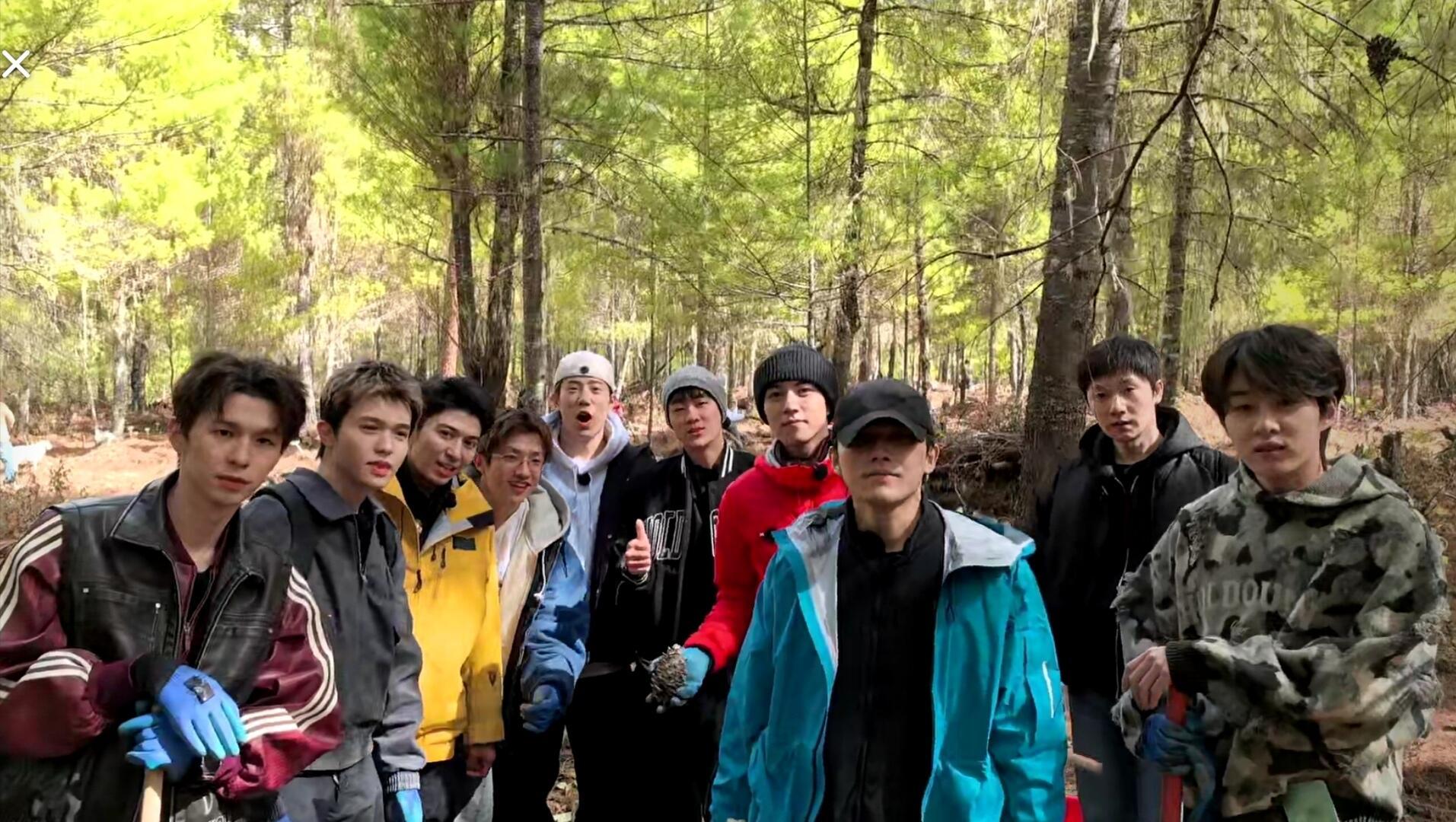 建议节目组第四季直接放母带十个人的嘴简直没停下来过，太有内容了这还剪啥片啊，直接