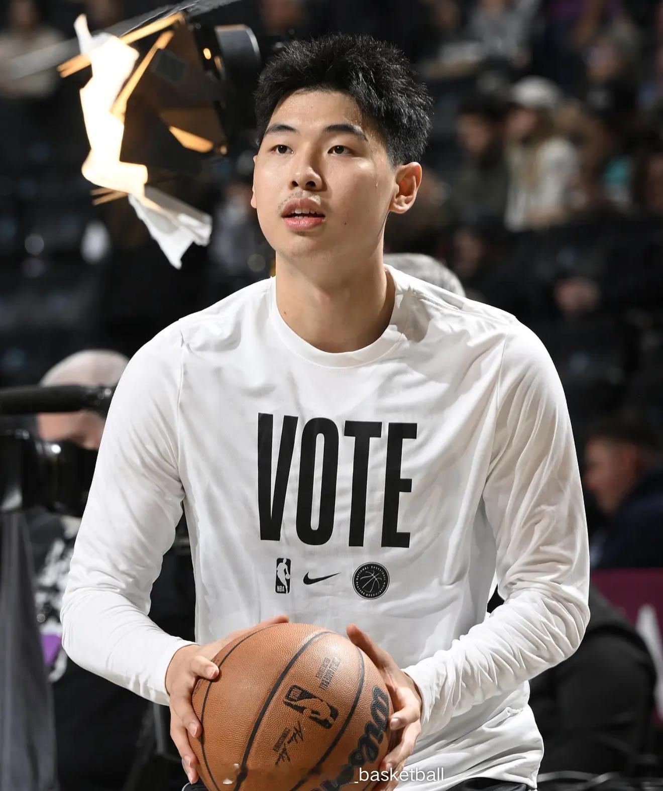 追梦NBA的故事暂时搁浅，据直播吧记者透露崔永熙在新赛季将重返CBA ​​​