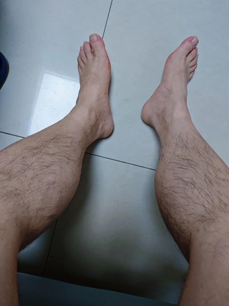 分享我这周有趣的事：有人说男人体毛旺盛欲望能力强，但是身边一位朋友身上几乎没有毛