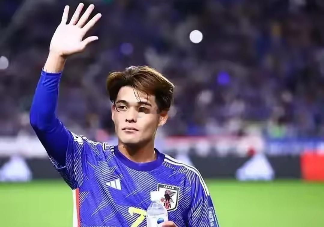 涉嫌性侵前科球员佐野海舟入选日本世界杯阵容，在日本国内掀起大范围不满情绪。世界杯