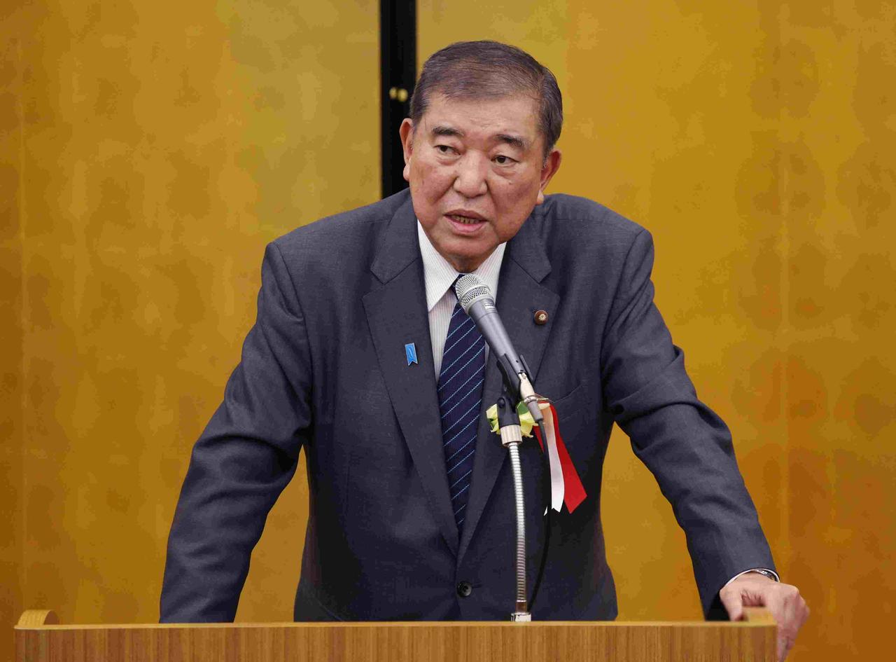 高市早苗笑得太夸张，日本稀土卡脖子，美国不站队反敲打

高市早苗在接待意大利总理