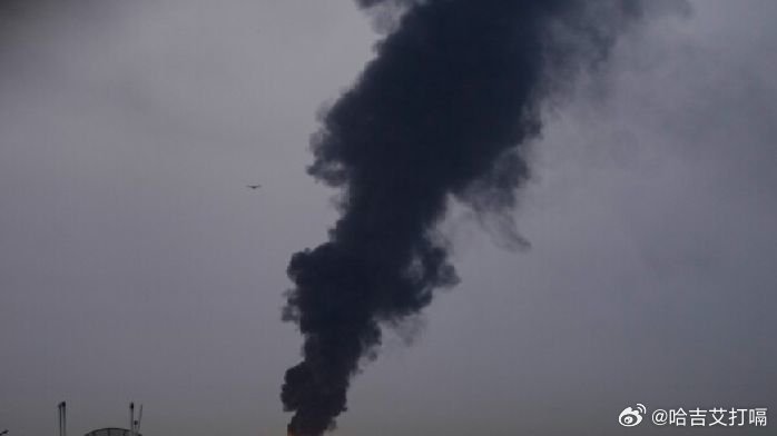 凤凰新闻【终于，伊朗的报复来了】亚太日报丹玮据报道，当地时间周二，以色列杀害了两