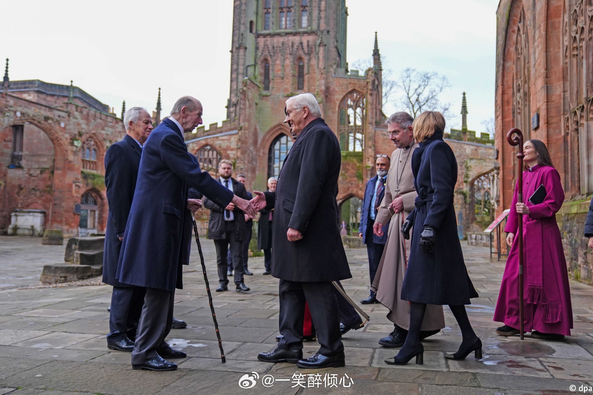 睡前有感而发，这么些年，肯特三兄妹就爱德华身体素质相对最好的。行走能力也算敏捷，