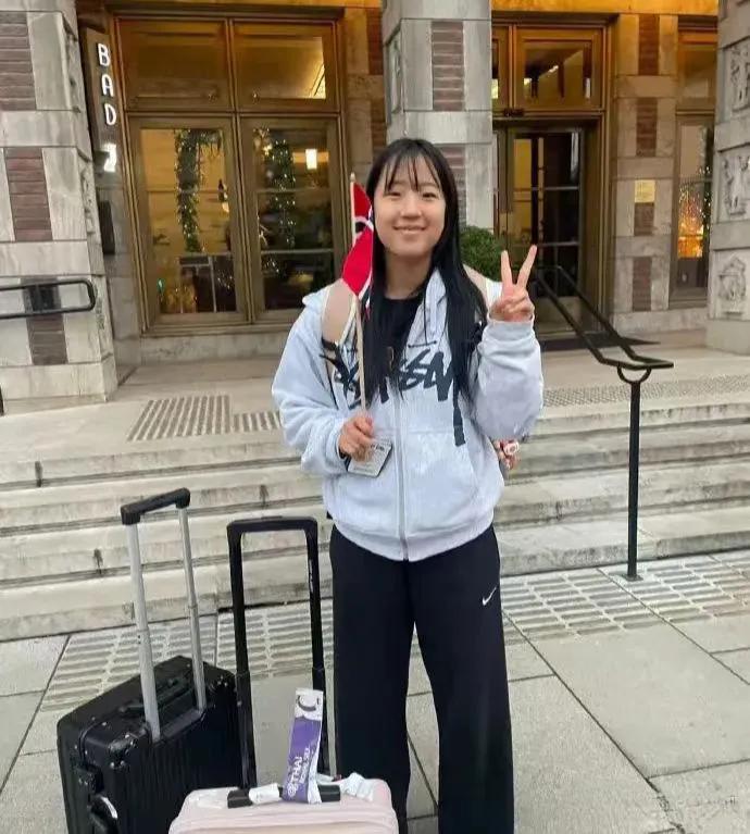 陈梦、申裕斌，已经抵达奥斯陆，亚洲队率先到达。

本次韩国三名选手，申裕斌、林钟