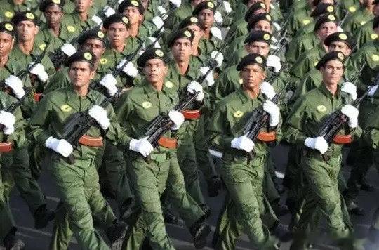 美国敢不敢打古巴？先说结论，大概率不敢！因为古巴不是伊朗，伊朗只能打打美国的军事