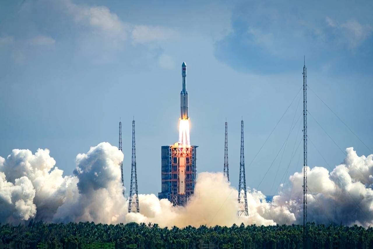 中国航天这次应急处理太提气了！11 月 5 日神舟二十号返回前，航天员发现舷窗边