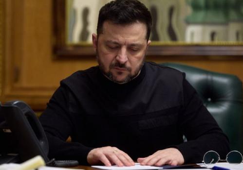 【泽连斯基与特朗普通了电话】史蒂夫·威特科夫和贾里德·库什纳也参与了讨论。 泽连