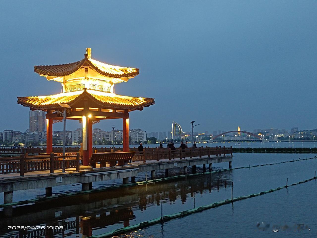 晒出你的本地生活洋澜湖夜景美不胜收啊