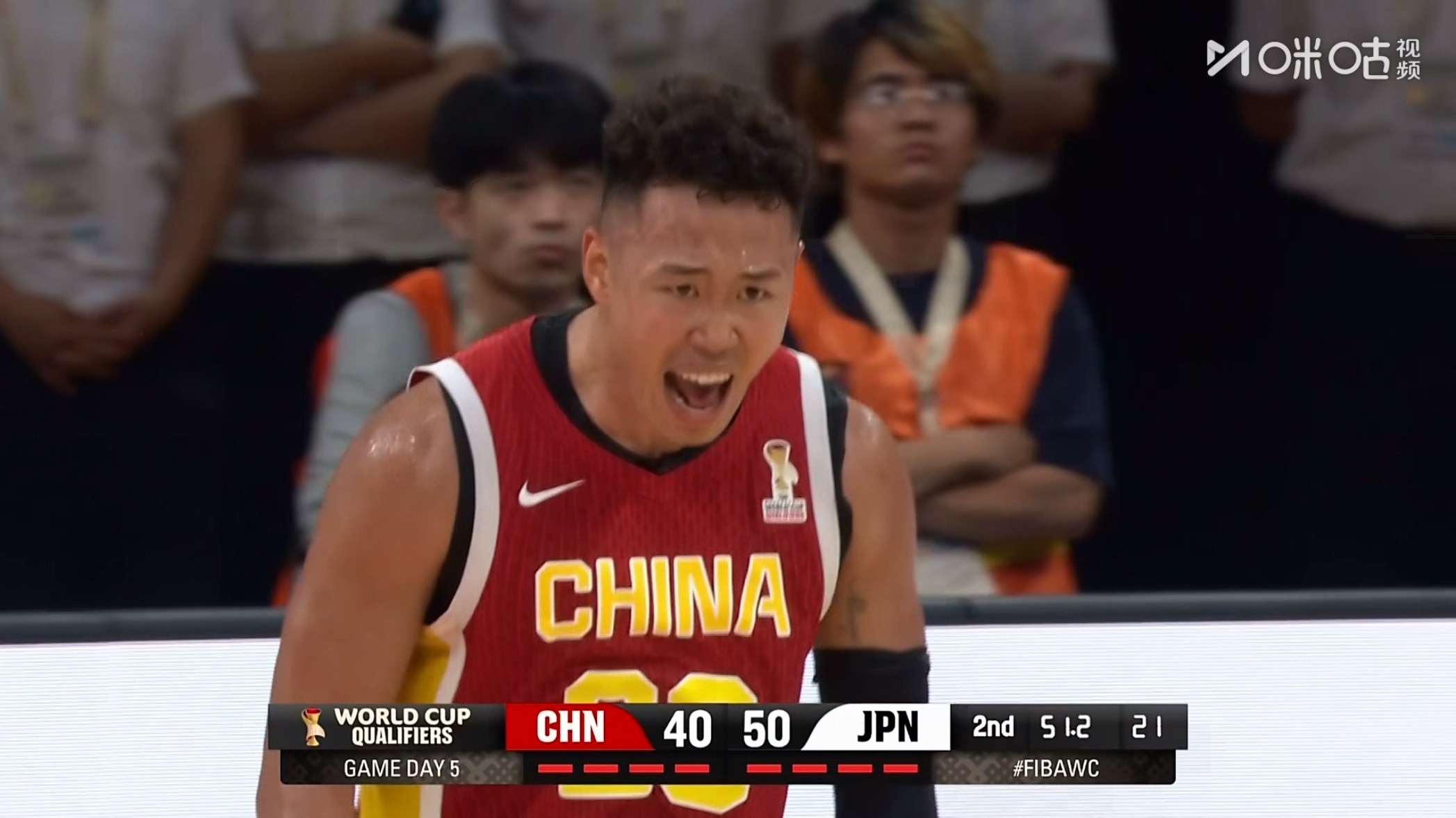贺希宁这两个球太难了好厉害中国男篮vs日本男篮