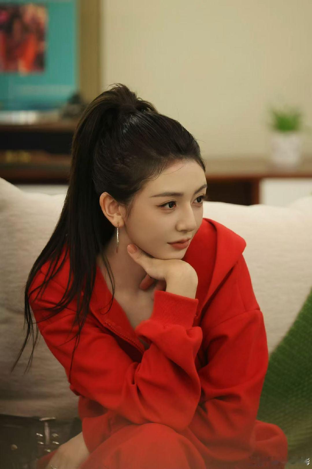 女DJ上恋综约会变battle心动双重奏 孟嘉烨约会真心话环节确实火力集中。理想