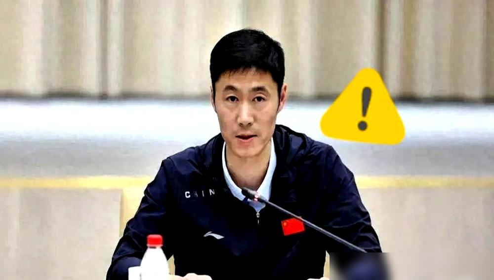 重庆冠军赛男女单冠军全丢了，国乒主场栽了大跟头。
连夜转场成都，直接开四十天封