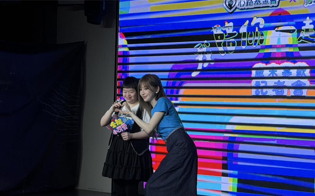 王心凌说跟吴克群是很好的朋友王心凌回应感情近况 据台媒，王心凌日前被爆出与好友吴