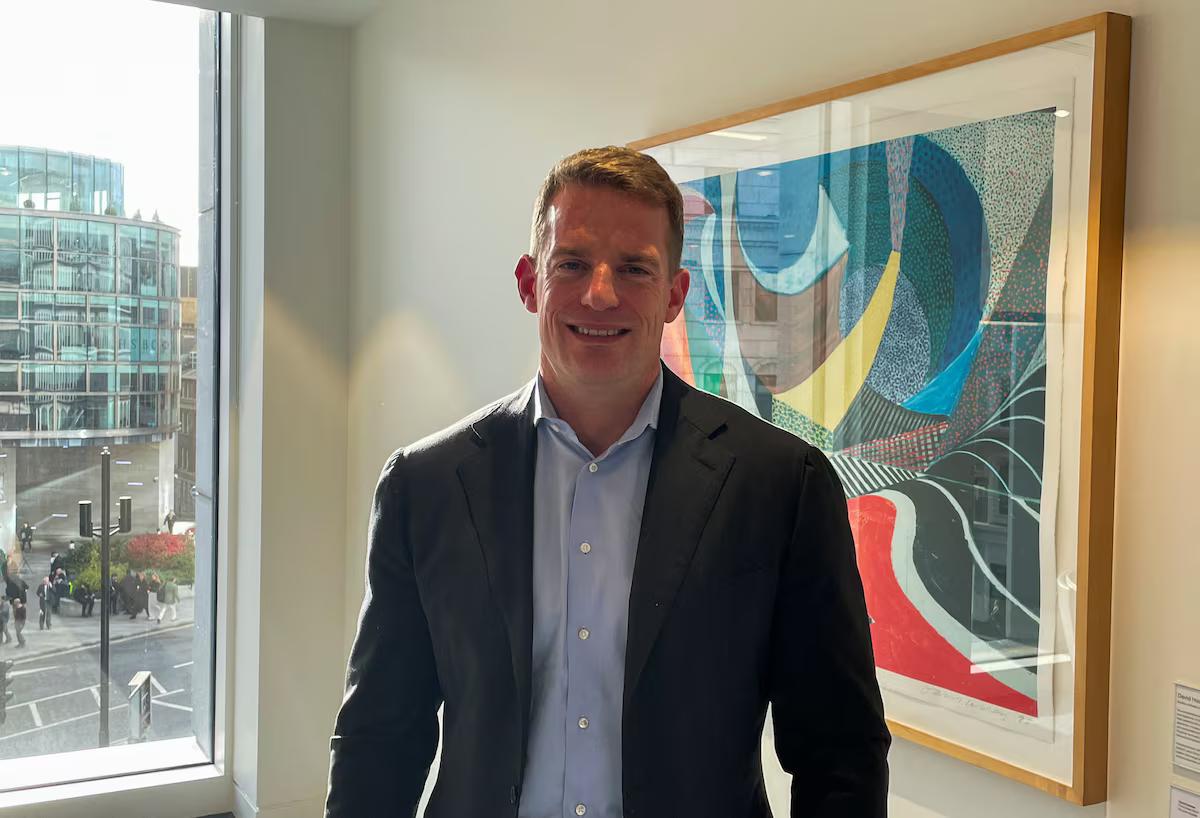 [To learn English]
The explosion in the 