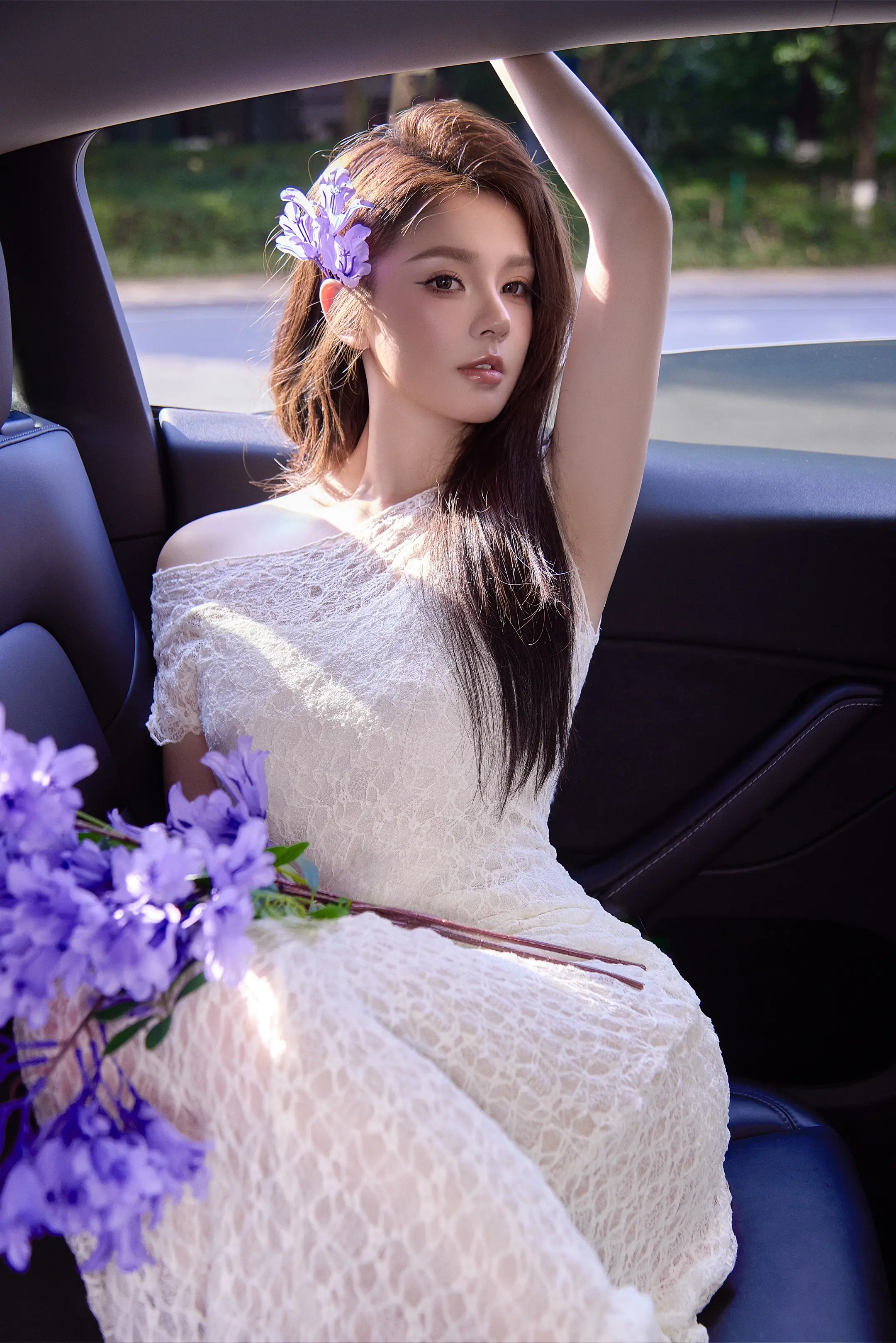 我开始迷信希望你的掌纹里面有我的命运。📸 蓝花楹