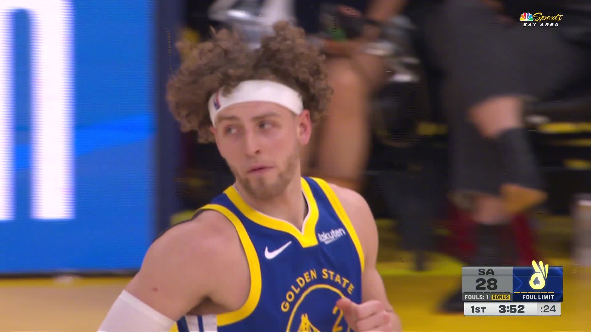 波奇姆斯基命中三分，勇士连得5分！马刺vs勇士