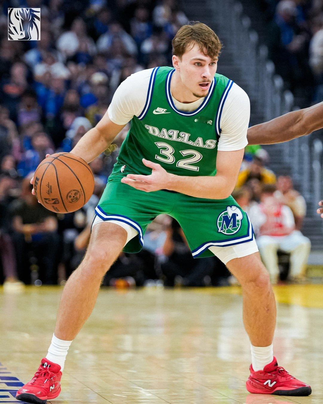 圣诞大战球队核心又伤，再次熟悉的剧情，都快 PTSD 了，希望真的是谨慎对待吧。