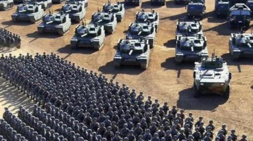 近期，关于美军战略轰炸机作战能力的讨论再次成为热点，其远程打击的威慑力与中国防空