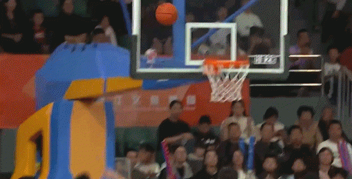 被限制得出手不多！贺希宁首发31分钟 三分5中3拿到11分3助2断cba