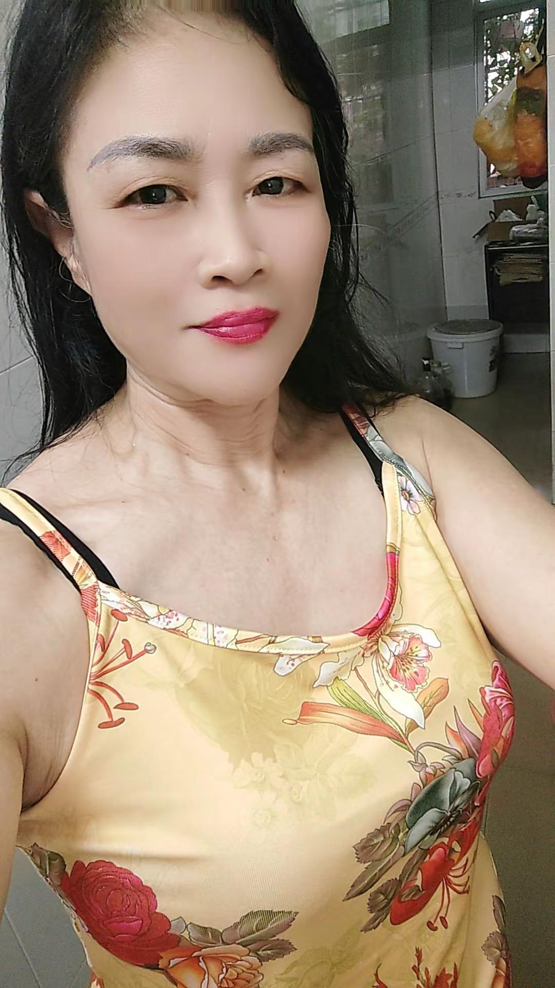 衣服没有年龄只有尺码 ，只有喜欢不喜欢，穿衣自由定在我