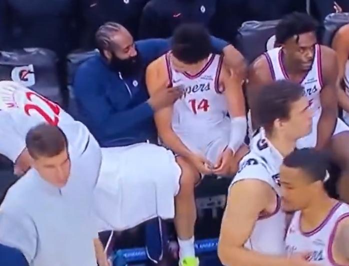 上次哈登这么看好一名新秀时，还是火箭时期的卡佩拉！巧的是，卡佩拉来自瑞士，而快船