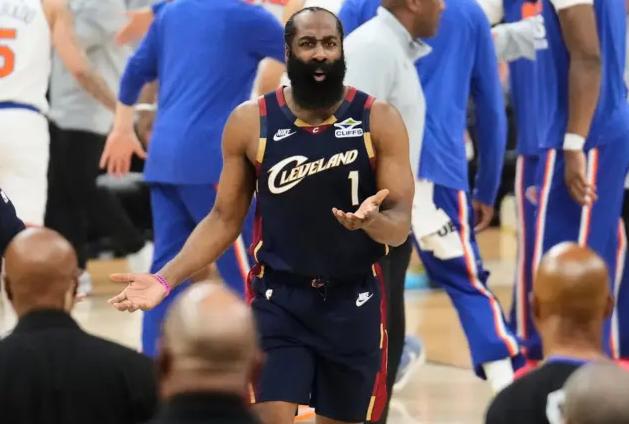 凭实力成为热搜，今日全球新闻中，NBA的哈登力压了世界杯的巴西、瑞士、苏格兰等。