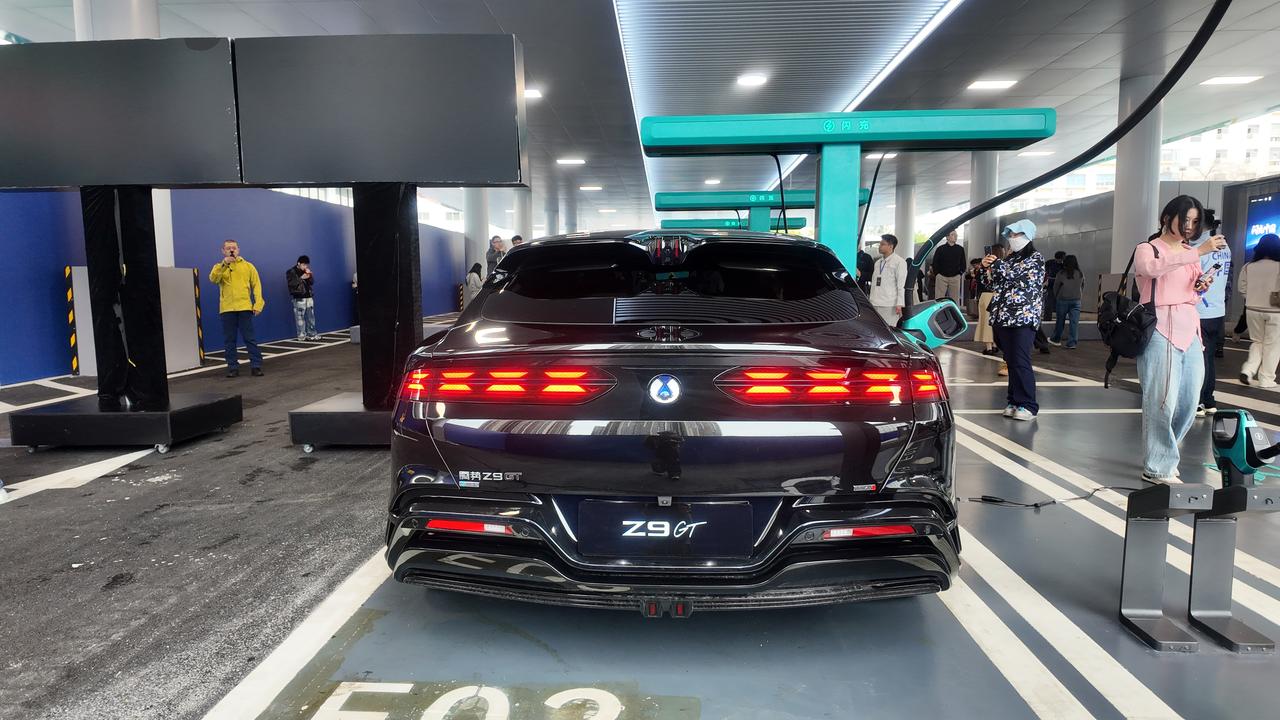腾势Z9GT充电9分钟续航超千公里，比亚迪闪充技术发布会发布了全新腾势Z9GT，