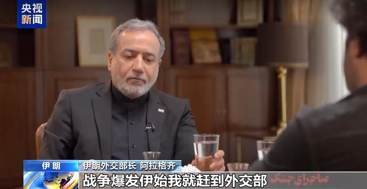 7月19日，伊朗外交部长阿拉格齐直言：当初害死最高领袖的大内奸，如今还没抓到。他
