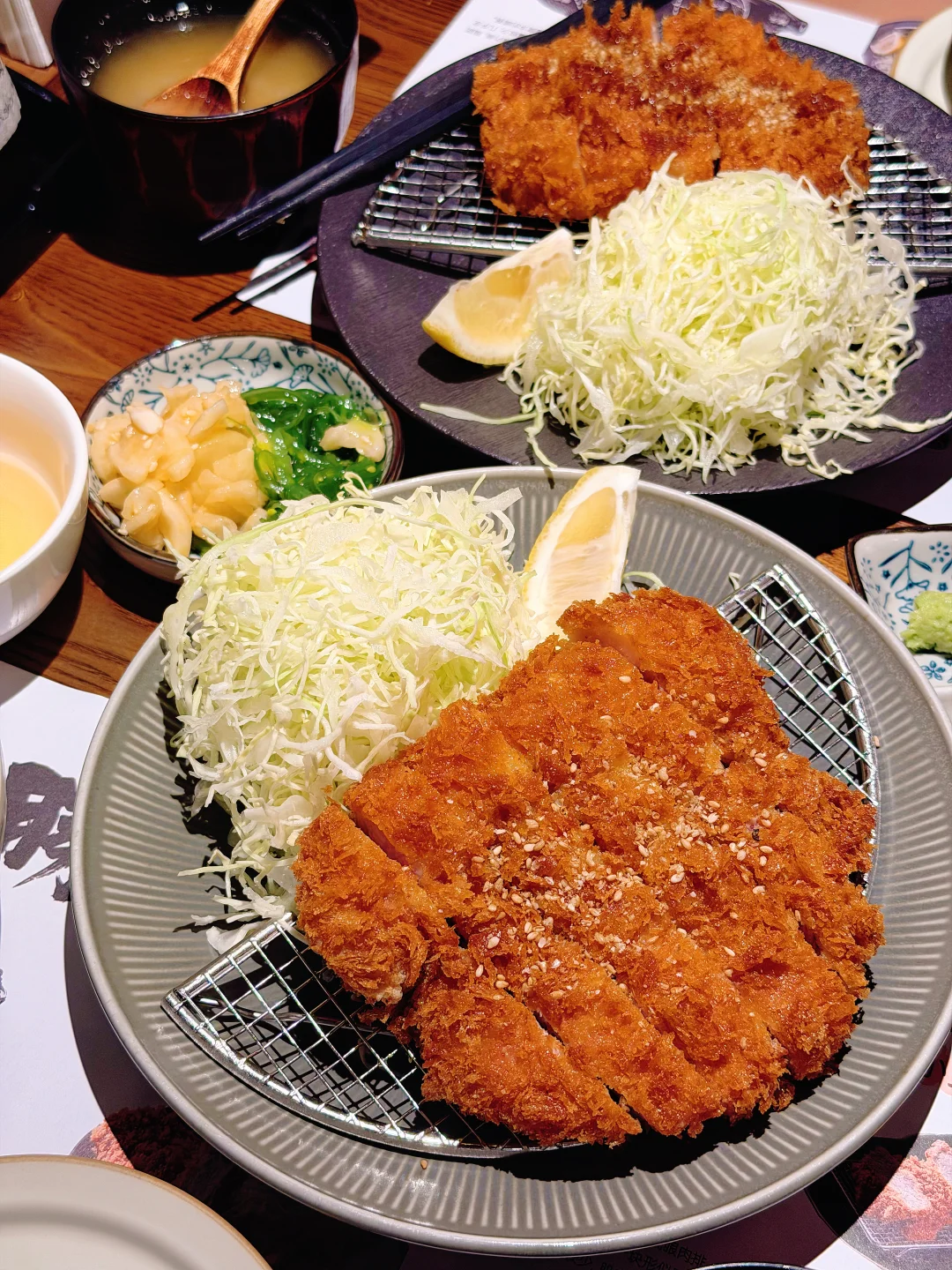 服了，杭州怎么会有这么好吃的炸猪排！