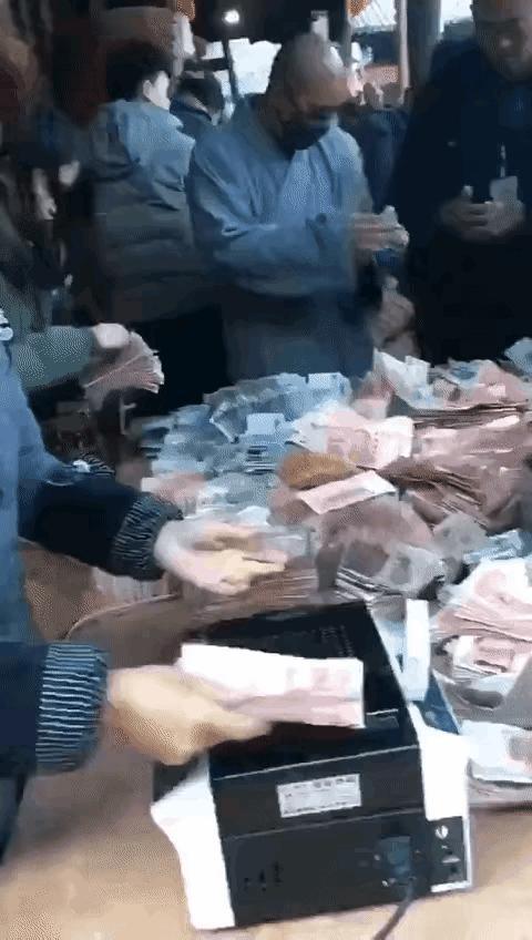 你平时拜佛捐出去的香油钱都来到了这里，当然，你心里或许清净了，这是一种信仰，他也