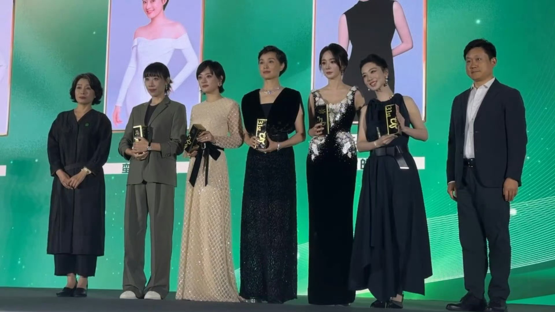 孙俪我最差也是第五名了 孙俪一句的“最差也就第五名了”，还挺戳人的。那些早早就闹