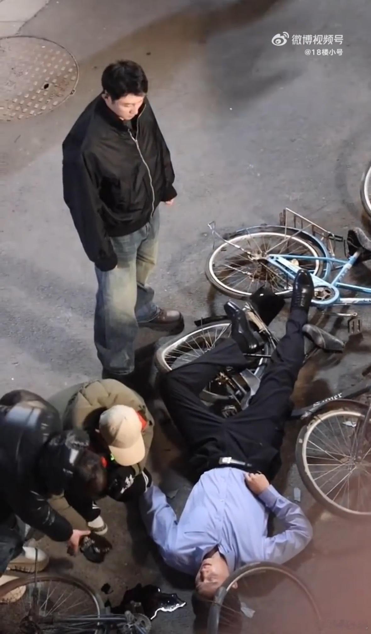 有人两肋插刀有人两肋捐肾 黑白交锋里的守护太好哭了 