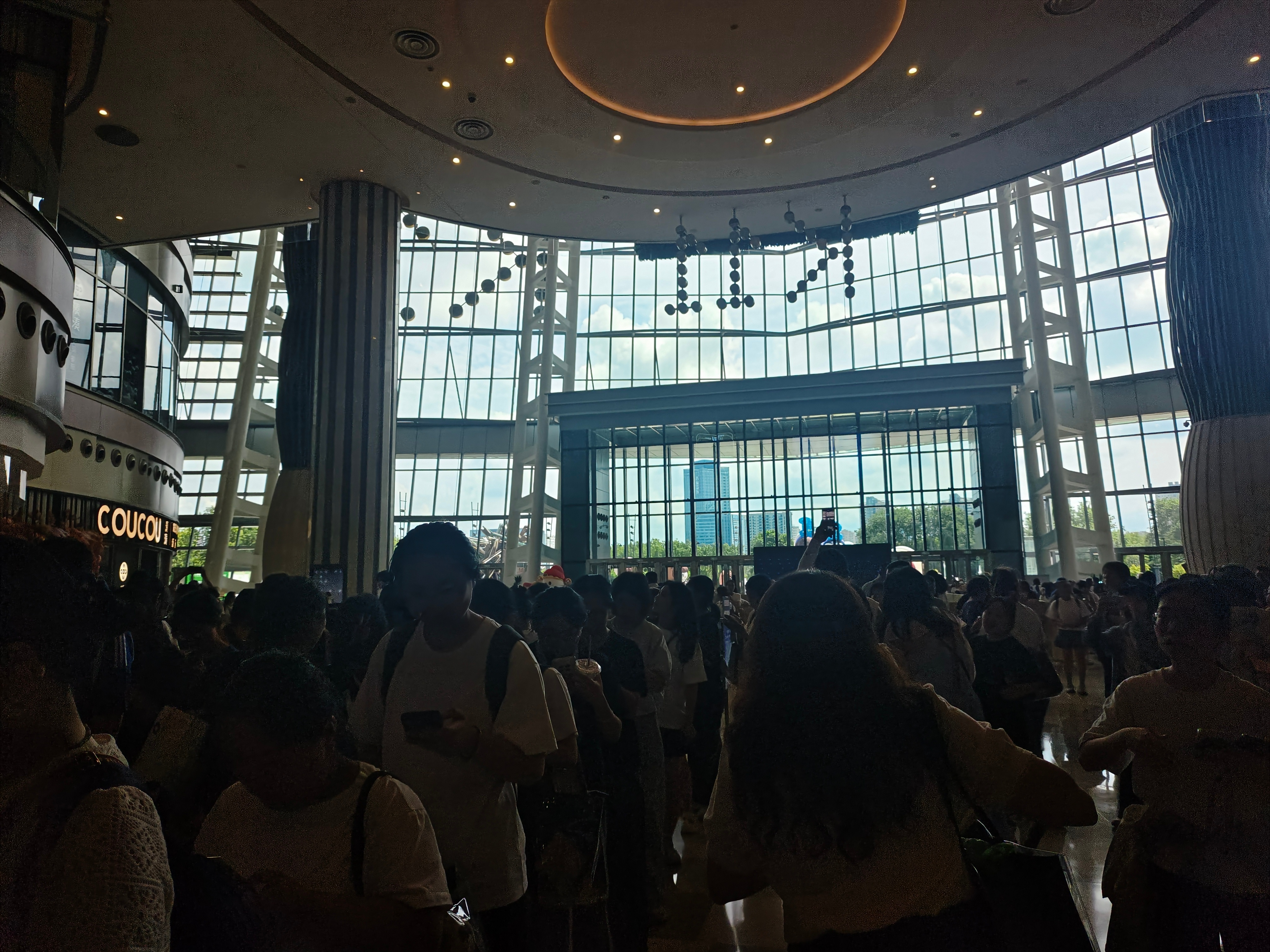 周深周深出道12周年快乐周深沈阳演唱会 来咯来咯，祝领导出道12周年快乐！！！米